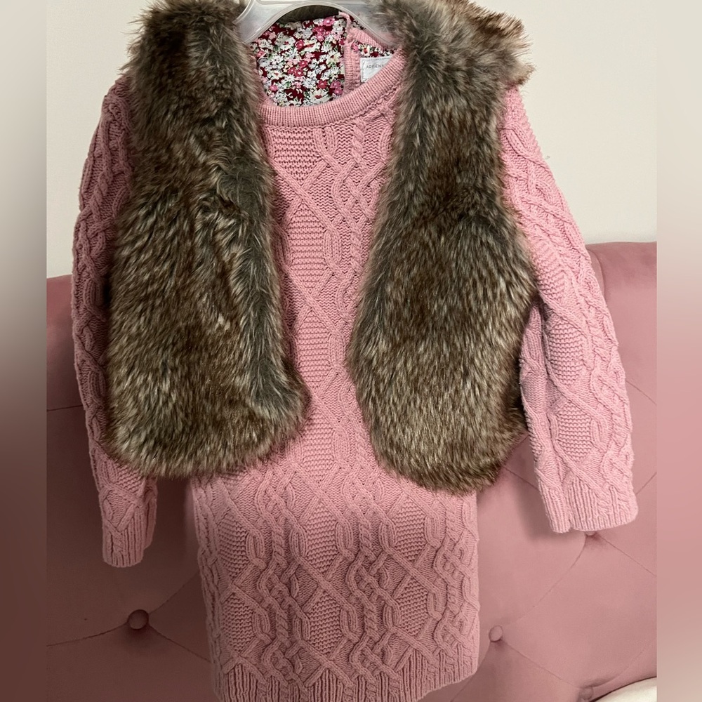 Adrienne Vittadini Pink Knit with Faux Fur Trim Girls Set Size 5T